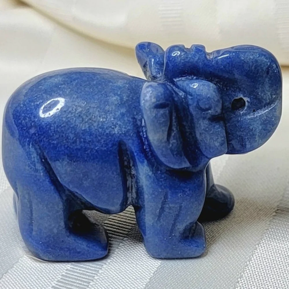 Blue Aventurine Elephant Carving - Picture 1 of 2